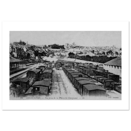 Angoulême - Vue prise de la Passerelle Chaignaud