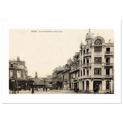 Arras - La Rue Gambetta vers la Gare