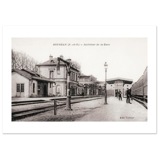 Dourdan (S-et-O) - Interieur de la Gare