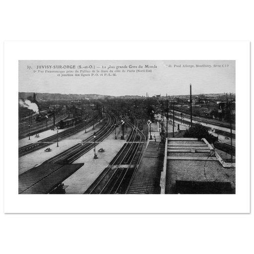 Juvisy-sur-Orge - La plus grande gare du monde - Vue panoramique prise du Pylome de la Gare du cote de Paris (Nord-Est) et jonction des lignes PO et PLM